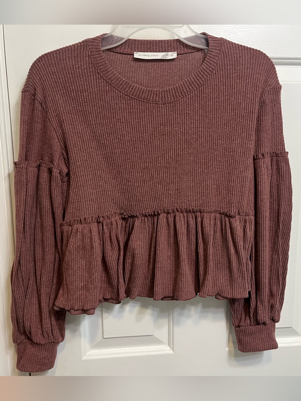 Boho Altar'd State Mauve Pink Ruffle Trim Ribbed Knit Top XS